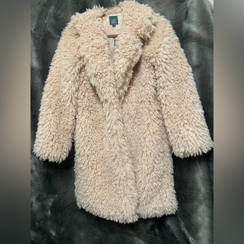 🩷NWT🩷 Wild Fable, Faux Fur Teddy Jacket, Size XS, Beige